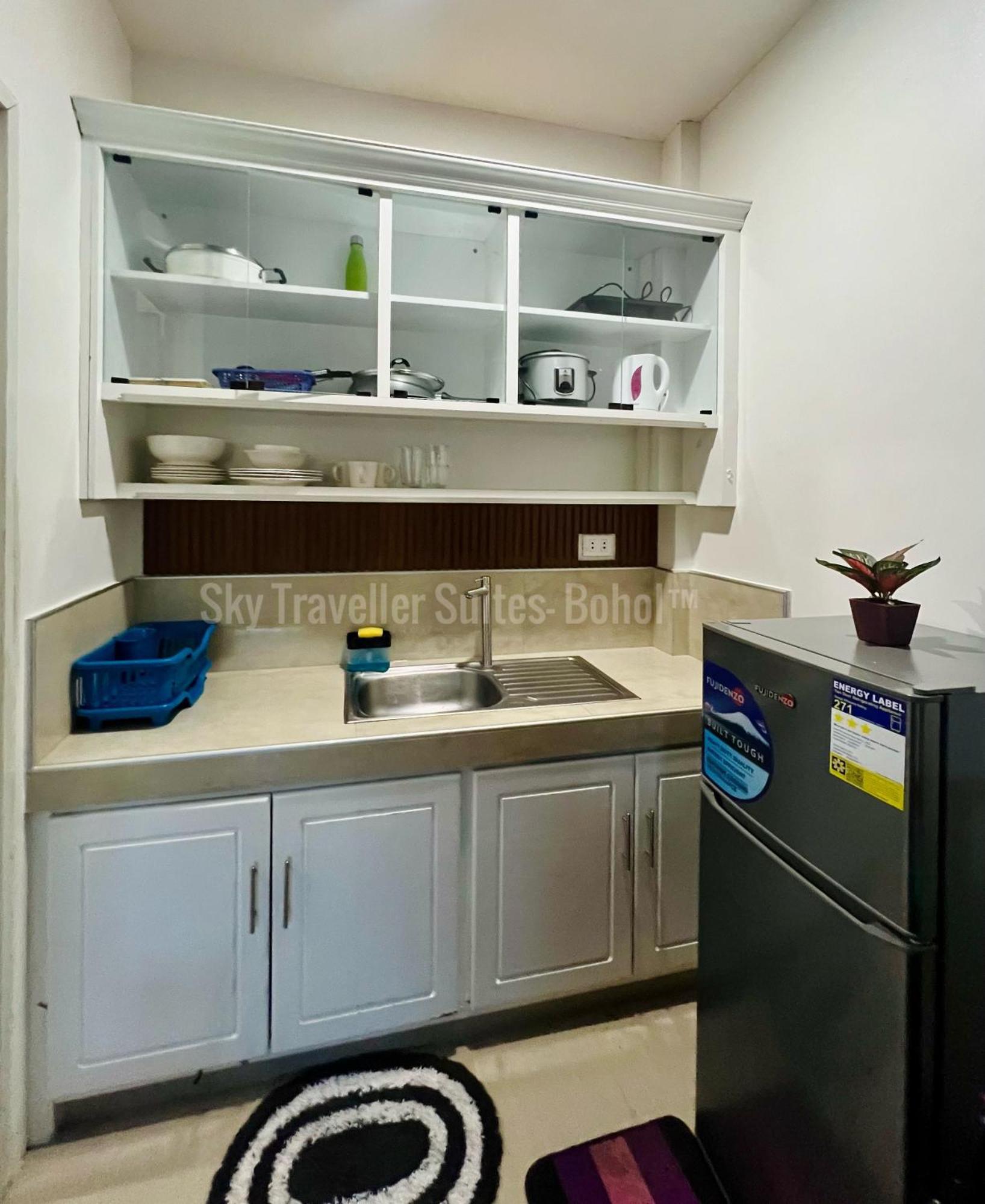 Sky Traveller Suites Panglao Island Exterior photo