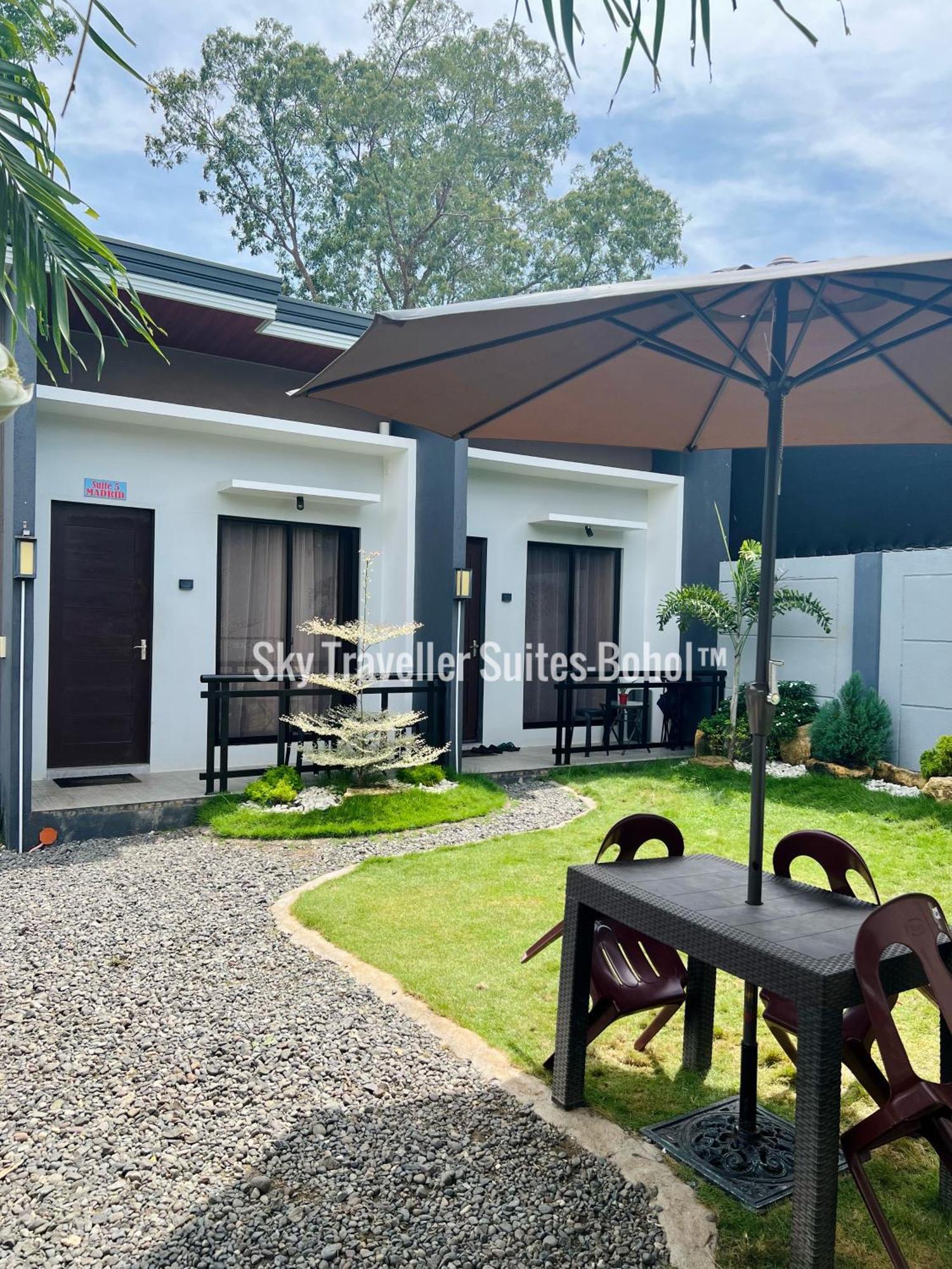Sky Traveller Suites Panglao Island Exterior photo